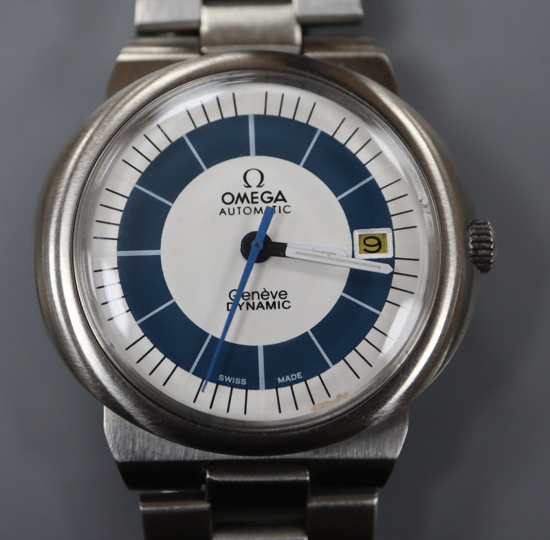 A gentlemans stainless steel Omega Dynamic automatic wrist watch, on steel Omega bracelet.